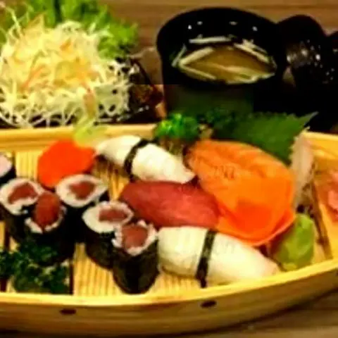 Hình ảnh Thuyền sushi 2