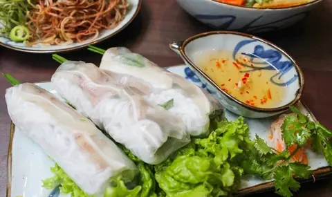 Hình ảnh Gỏi Cuốn Tai Heo