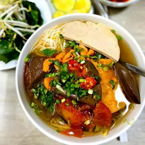 Hình ảnh Tô đầy đủ