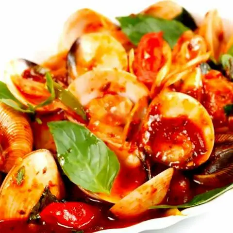 Hình ảnh Nghêu xào bơ tỏi