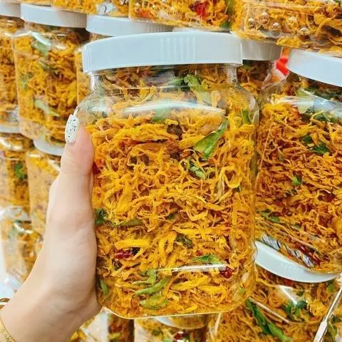 Hình ảnh khô gà lá chanh hộp 500gr