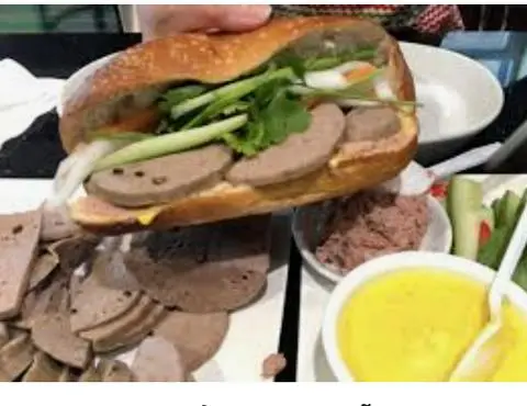 Hình ảnh Bánh mì chả bò Đà Nẵng
