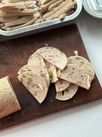 Hình ảnh chả tai heo ớt xiêm thêm