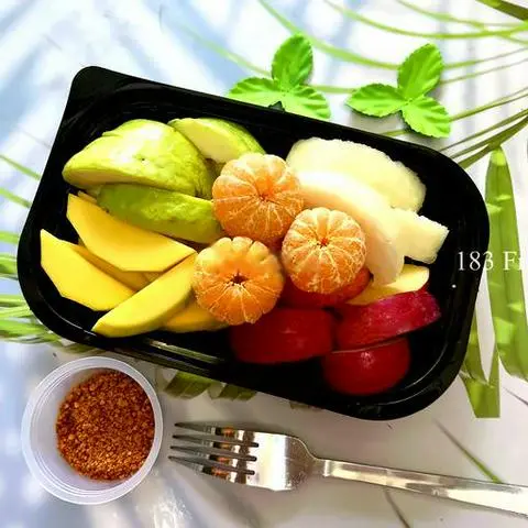 Hình ảnh Combo 2 - Trái cây cắt sẵn 5 loại