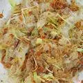 Hình ảnh Bánh tráng trộn hành phi khô bò