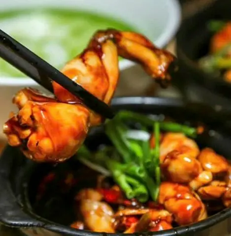 Hình ảnh Ếch kho Singapore (3 con)