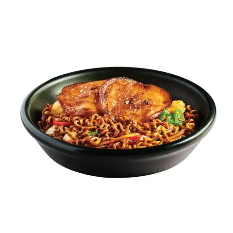 Hình ảnh Mì trộn tương đen heo cuộn