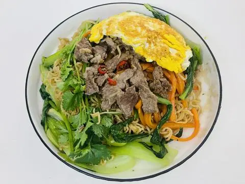 Hình ảnh Mì xào bò trứng