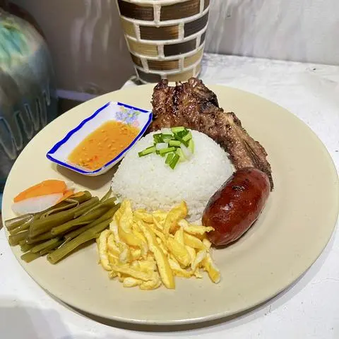 Hình ảnh Cơm Bì-Lạp Xưởng-Trứng sợi