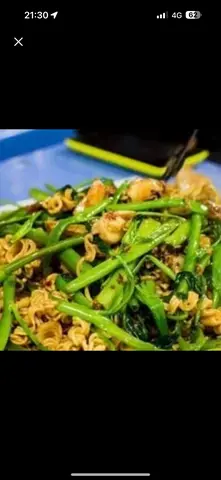 Hình ảnh Ốc Giác xào mì 
