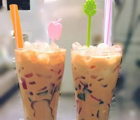 Hình ảnh Trà Sửa  + thạch rau câu 900ml