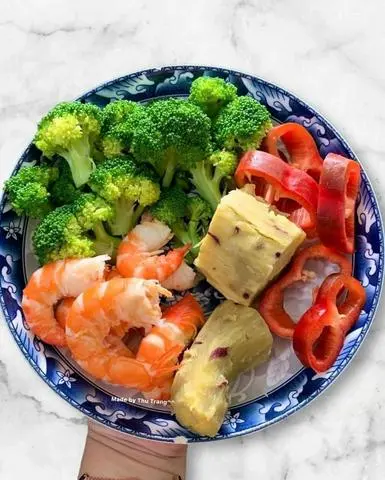 Hình ảnh Tôm - suplơ - khoai - ớt chuông