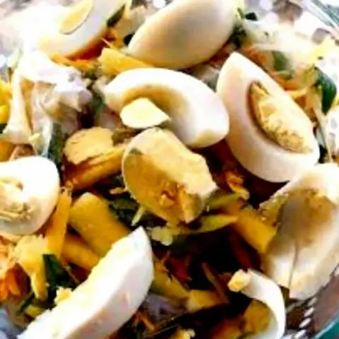 Hình ảnh Bánh tráng trộn - hột gà vữa
