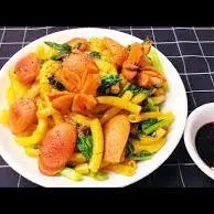 Hình ảnh Nui xào xúc xích