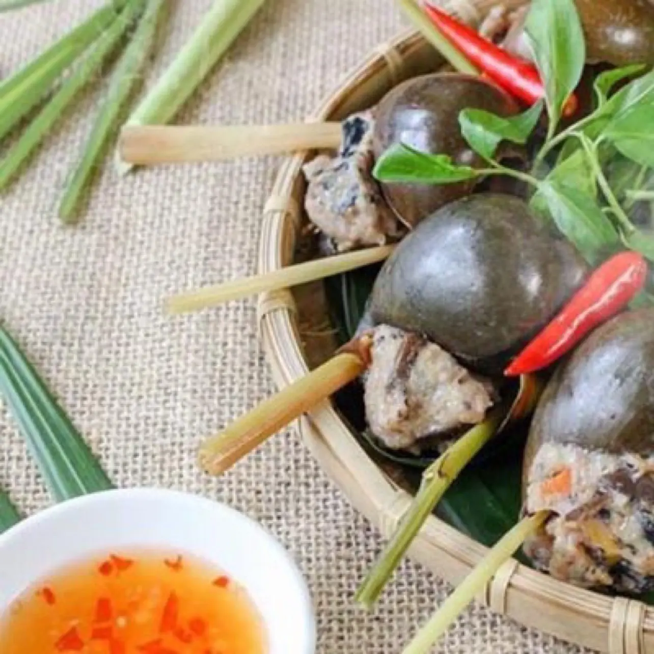 Hình ảnh Ốc Bưu Nhồi Thịt Hấp