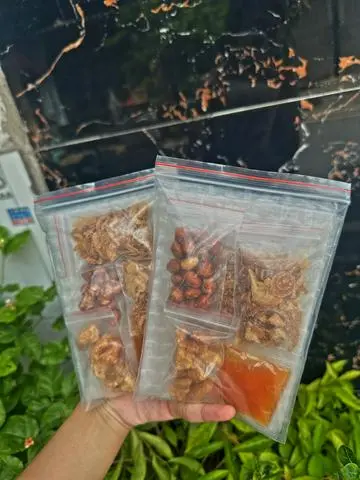 Hình ảnh Bánh tráng muối béo - Vip