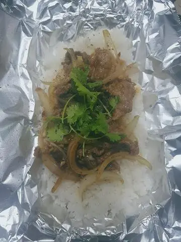 Hình ảnh Cơm bò xào hành tây