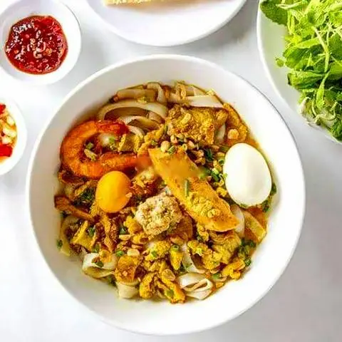 Hình ảnh 2 Đặc Biệt Lê Thương - 1 Gà Ta