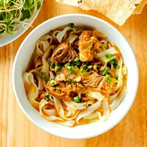 Hình ảnh 2 Mì Quảng Sườn  Non - 1 Mì Quảng Chả Cua
