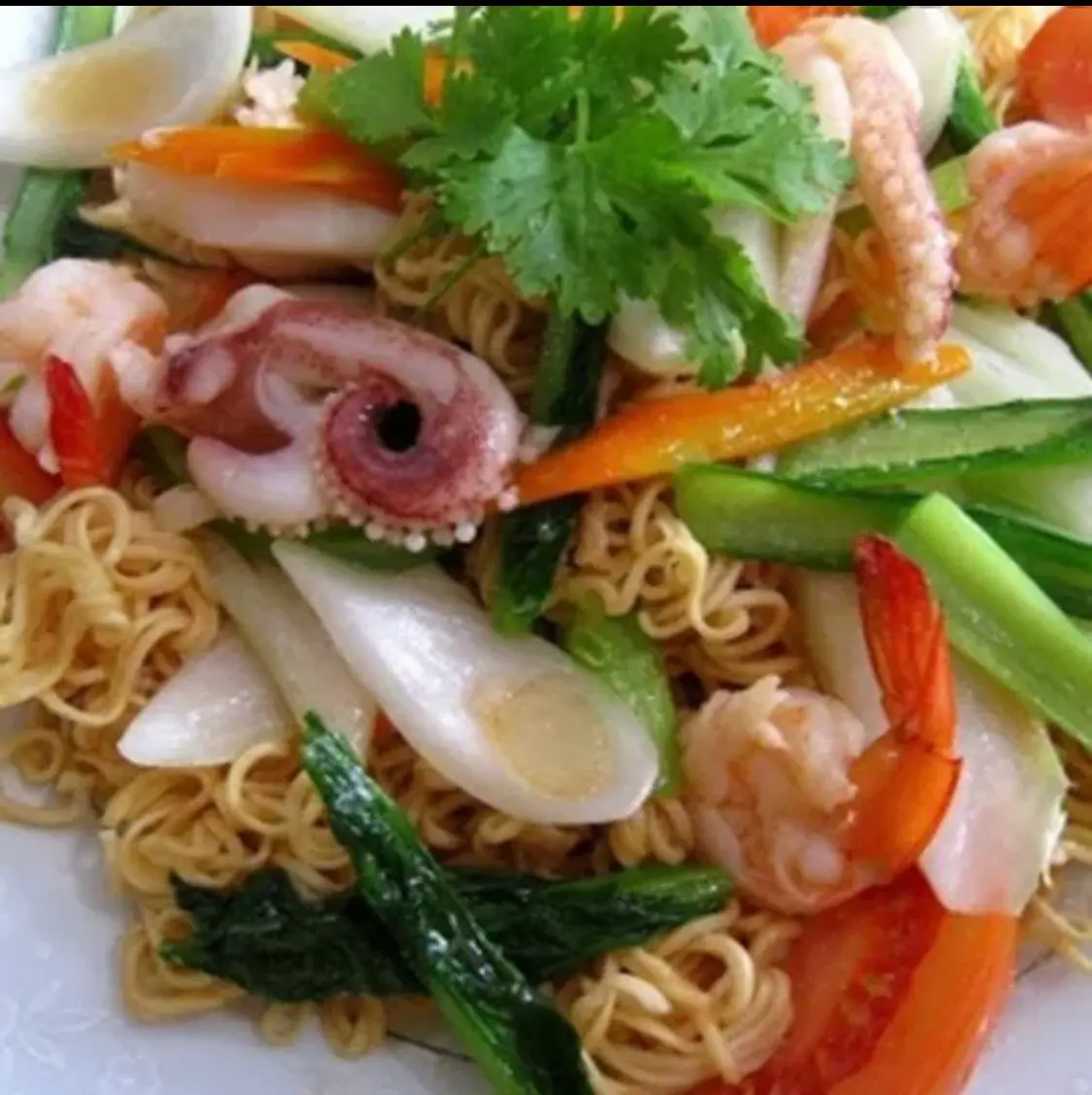 Hình ảnh mì xào hải sản 