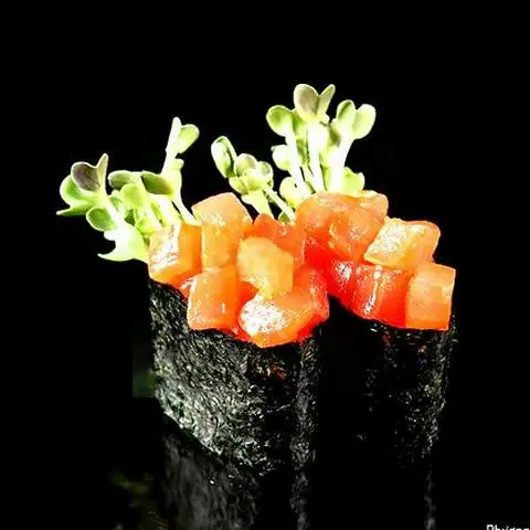 Hình ảnh G6-Cơm nắm cá ngừ sốt cay