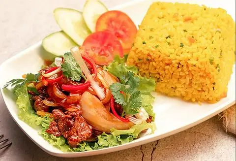 Hình ảnh Cơm chiên bò sốt bơ TP