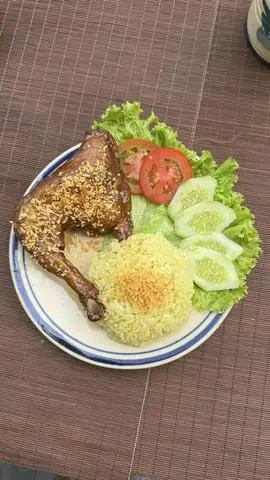 Hình ảnh Cơm gà Rôti đùi 