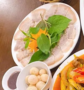 Hình ảnh Thịt Ba Rọi Luộc