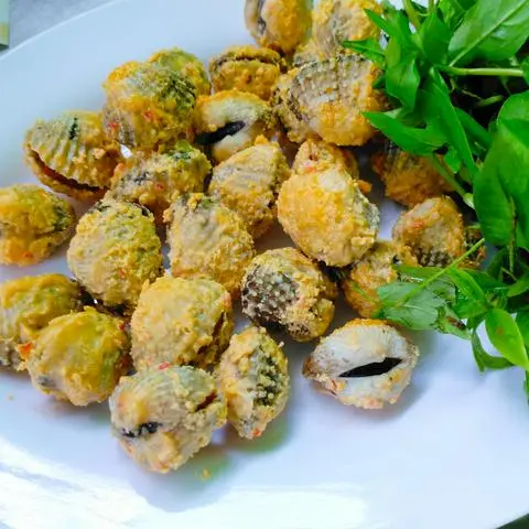 Hình ảnh Sò Huyết Rang Muối Tuyết 
