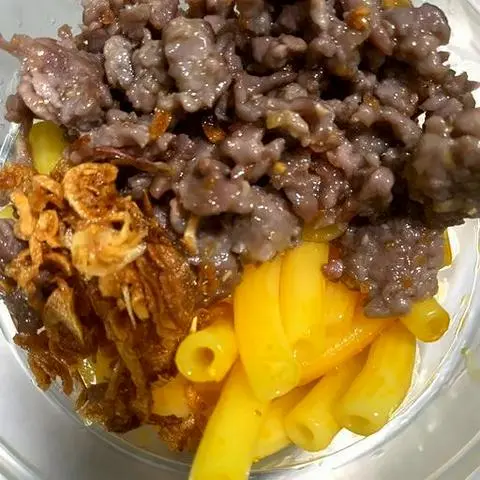 Hình ảnh Nui xào bò em bé