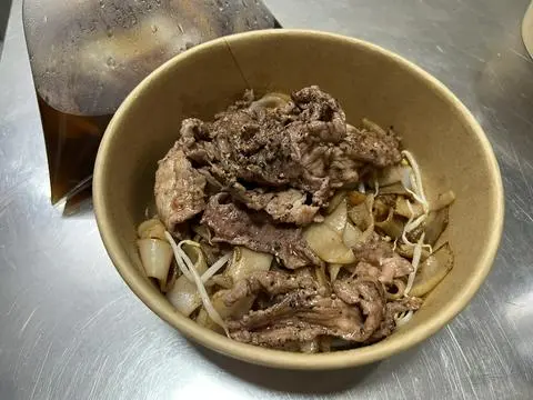 Hình ảnh Hủ Tíu Áp Chảo Bò 