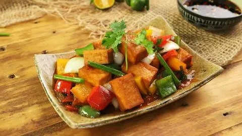 Hình ảnh Đậu Hủ Sốt Chua Ngọt