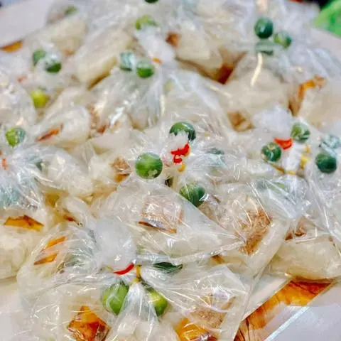 Hình ảnh Bánh tráng xâu sate tắc (Xâu 12 bịch) 