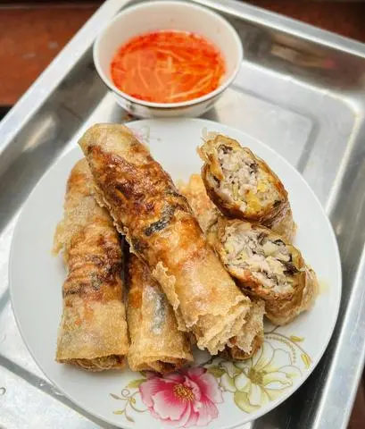 Hình ảnh CHẢ GIÒ CHIÊN ( 5 CUỐN + RAU ĂN KÈM)