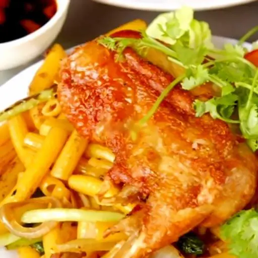 Hình ảnh Nui xào gà rô-ti