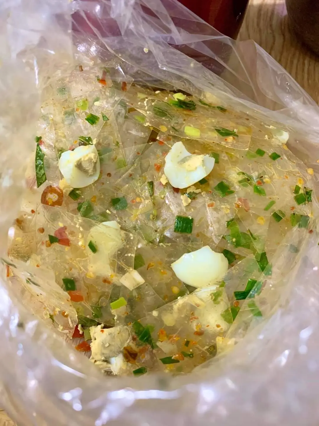 Hình ảnh Bánh tráng Mỡ Hành Trứng Cút 