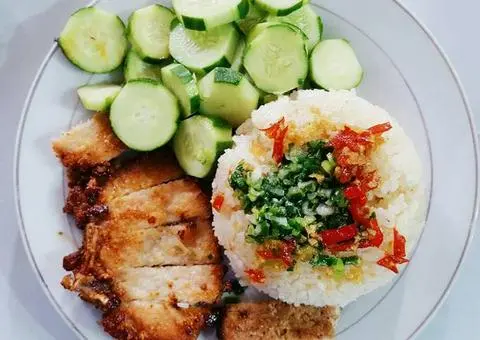 Hình ảnh Cơm Sườn Chiên