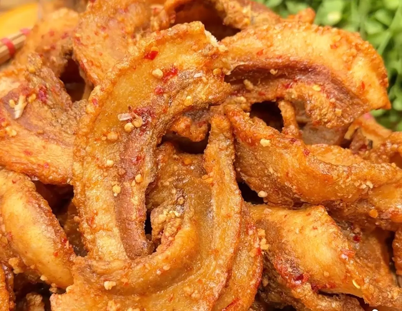 Hình ảnh Tóp mỡ ba rọi mắm tỏi ( lớn ) 