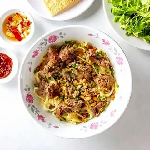 Hình ảnh Mi Quảng Bắp Bò