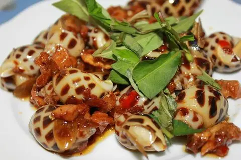 Hình ảnh Ốc hương rang tỏi