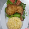 Hình ảnh Cơm chiên gà quay giòn