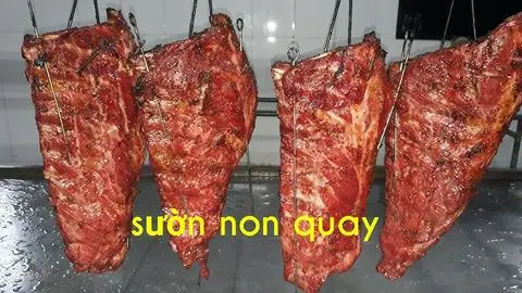 Hình ảnh 1/2kg sườn non quay