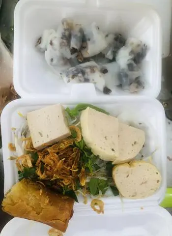 Hình ảnh Bánh Cuốn Chà Giò - Chả Huế
