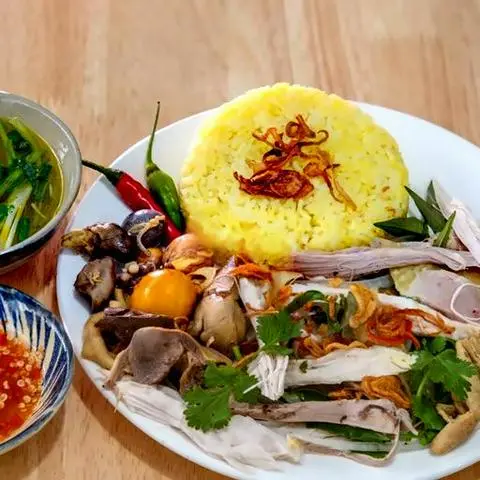 Hình ảnh Cơm gà đặc biệt