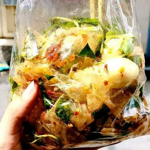Hình ảnh Bánh tráng tỏi ớt đặc biệt