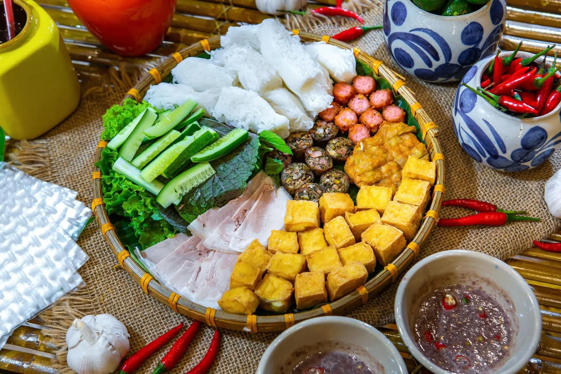 Hình ảnh ComBo: Thập Cẩm 2 Người + 2 Ly Trà Tắc