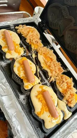 Hình ảnh 1 bánh cá ruốc bông - 1 bánh cá xúc xích