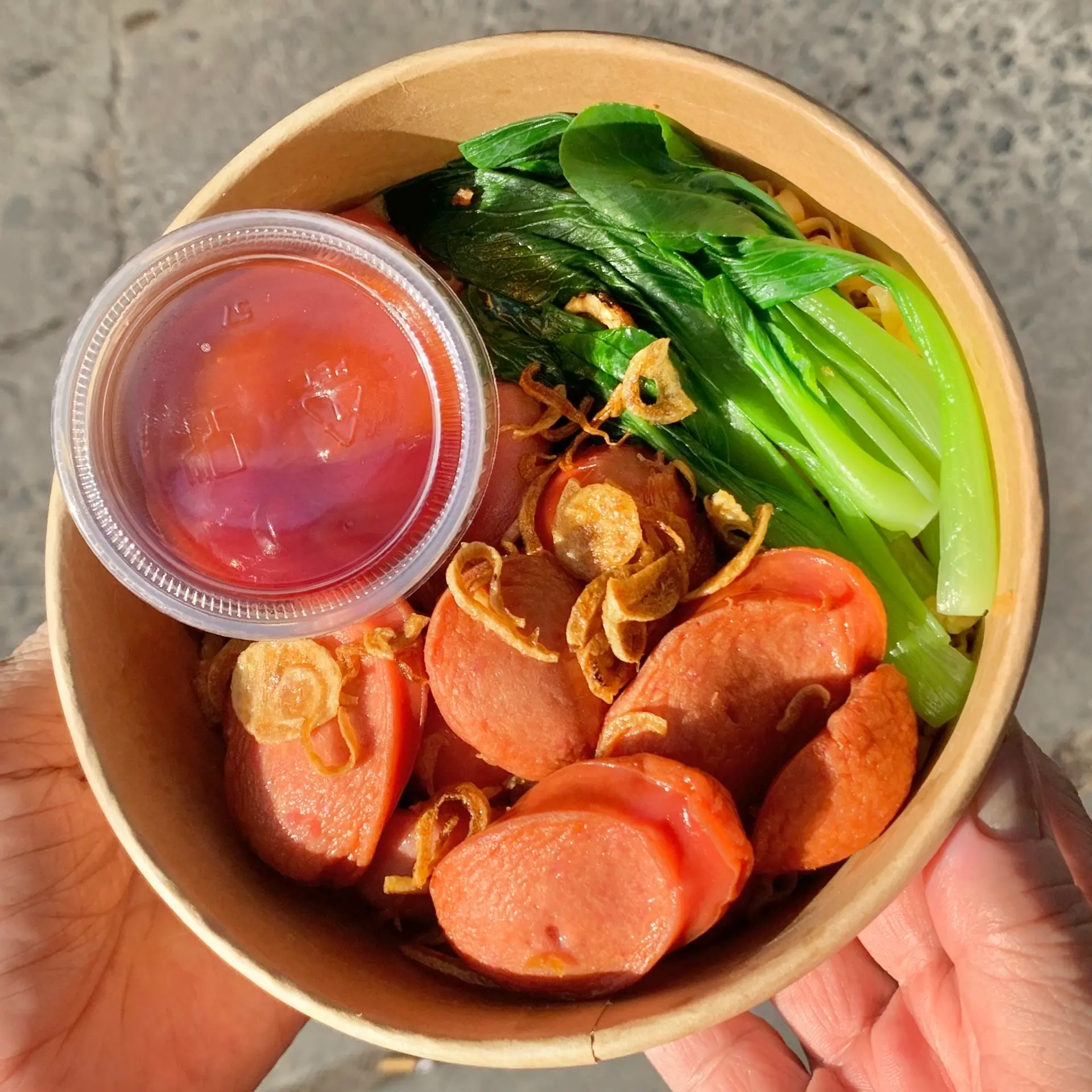 Hình ảnh Mì Trộn Xúc Xích 
