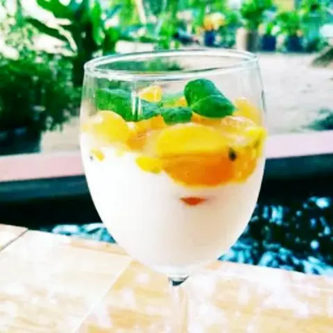 Hình ảnh Sữa chua hạt đác đặc sản nha Trang 