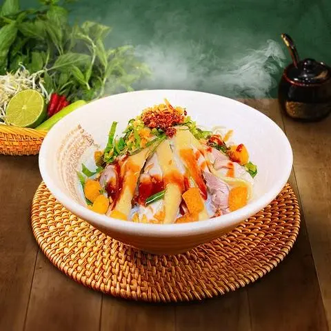 Hình ảnh Phở gà trộn đùi
